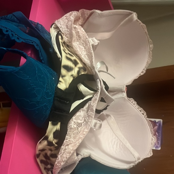FOUR push-up bra bundle 38C La Senza and Victoria’s Secret - Picture 11 of 11